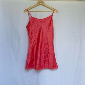 Y2k Victoria’s Secret Pink Lace Slip 💕